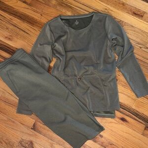 Luxe lounge wear Talbots spring moss green Long Sleeve top&skirt.Airknit#Stretch